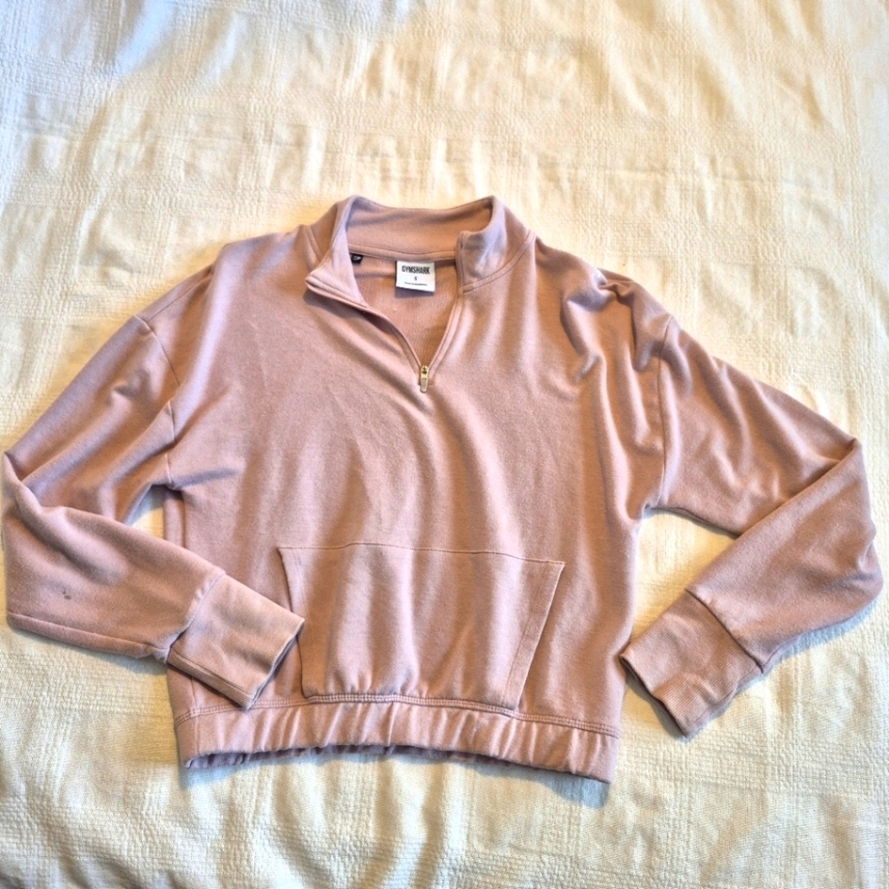 Gymshark women's size Small light pink pullover long sleeve top GUC